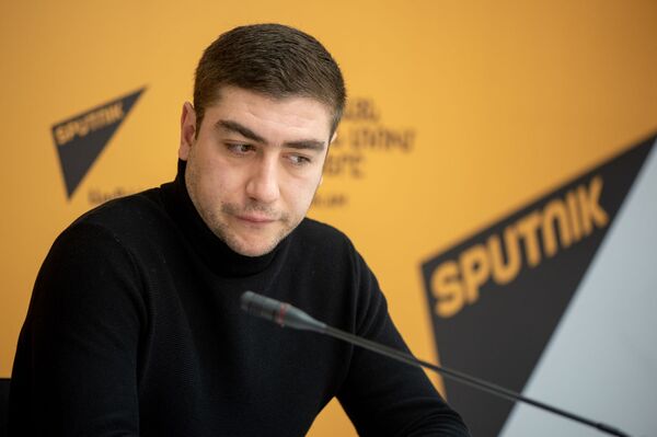 Прозападные НПО в Армении ежегодно получают свыше 30 млн долларов – на что идут эти деньги Прозападные НПО в Армении ежегодно получают свыше 30 млн долларов – на что идут эти деньги - Sputnik Армения
