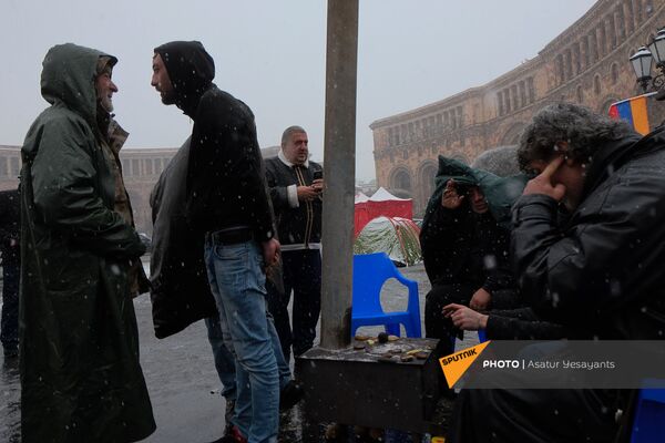 Протестующие на площади Республики в Ереване (23 декабря 2020). Еревaн - Sputnik Армения