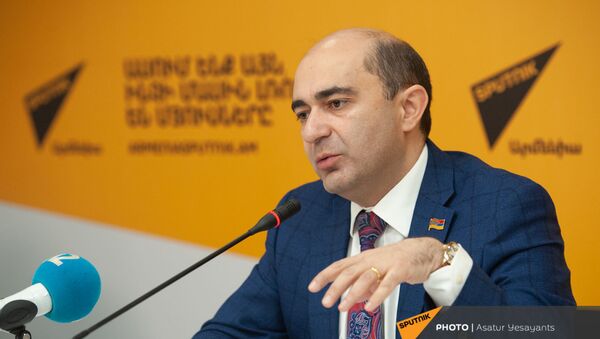 Лидер фракции Просвещенная Армения Эдмон Марукян в гостях у радио Sputnik - Sputnik Արմենիա