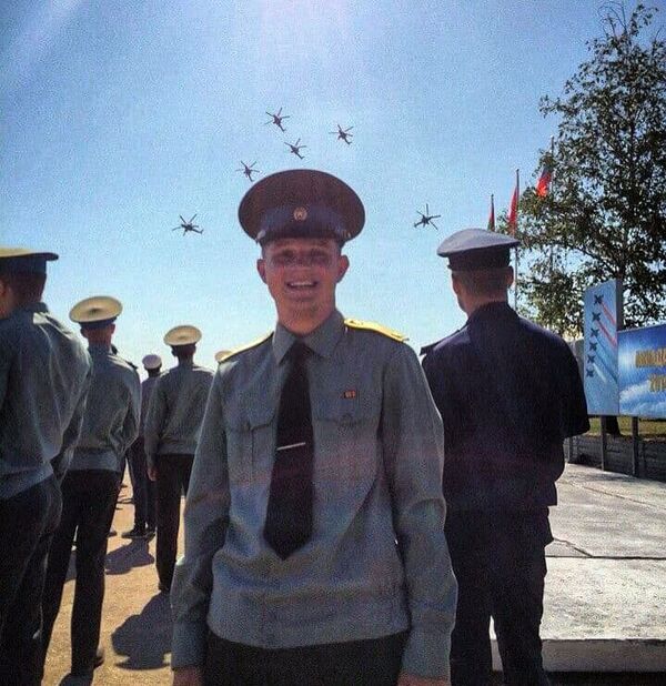В тот момент погиб не он, а я: рассказ жены летчика подбитого ВС Азербайджана Ми-24 В тот момент погиб не он, а я: рассказ жены летчика подбитого ВС Азербайджана Ми-24 - Sputnik Армения