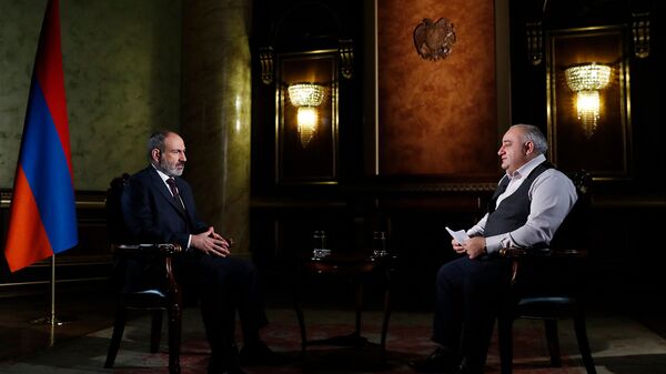 Интервью премьер-министра Никола Пашиняна Петросу Казаряну  - Sputnik Армения
