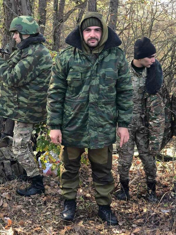 Закрывает глаза, иногда текут слезы: раненному под Шуши спецназовцу Сергею нужна помощь Закрывает глаза, иногда текут слезы: раненному под Шуши спецназовцу Сергею нужна помощь - Sputnik Армения