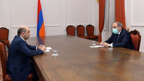Премьер-министр Никол Пашинян встретился с руководителем парламентской фракции Просвященная Армения Эдмоном Марукяном (29 декабря 2020). Еревaн - Sputnik Армения