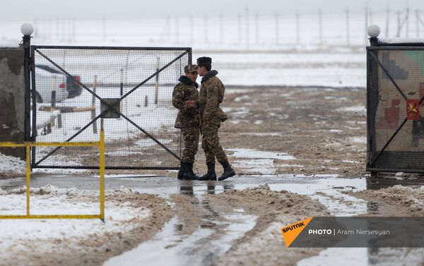 Будни артиллерийского полка, защищающего Карвачар в дни войны (17 декабря 2020). Варденис Будни артиллерийского полка, защищающего Карвачар в дни войны (17 декабря 2020). Варденис - Sputnik Армения