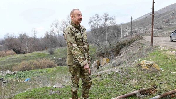 Президент Азербайджана И. Алиев посетил районы, перешедшие под влияние Азербайджана - Sputnik Армения