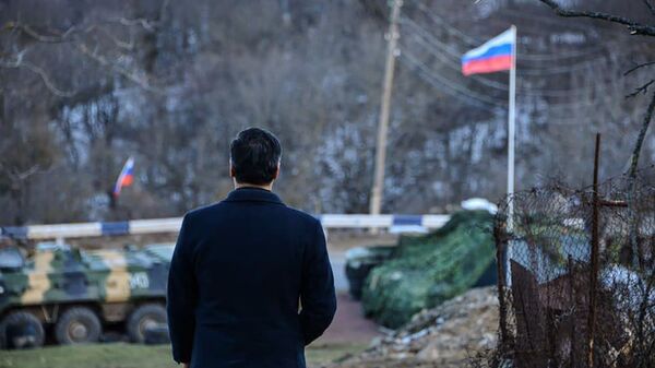 Омбудсмен Арман Татоян во время рабочего визита в Сюникскую область (8 января 2021). Сюник - Sputnik Армения