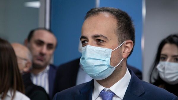 Министр здравоохранения Арсен Торосян принял участие в церемонии открытия нового реанимационного отделения Медицинского центра Сурб Григор Лусаворич (15 января 2021). Еревaн - Sputnik Արմենիա
