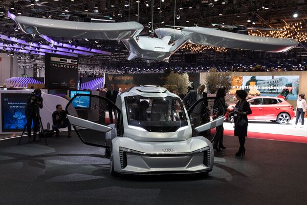 Концептуальный беспилотный летающий электромобиль компаний Audi AG, Airbus и ItalDesign Giugiaro - Sputnik Армения