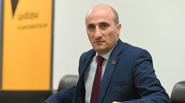 Депутат фракции Мой шаг Ваагн Овакимян в гостях радиo Sputnik - Sputnik Армения
