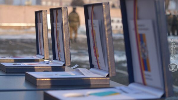 Церемония награждения военнослужащих в одной из воинских частей (29 января 2021). Армения - Sputnik Արմենիա