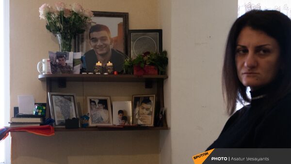 Мама погибшего солдата Тиграна Шахбаряна, Армине (2 февраля 2021). Еревaн - Sputnik Արմենիա