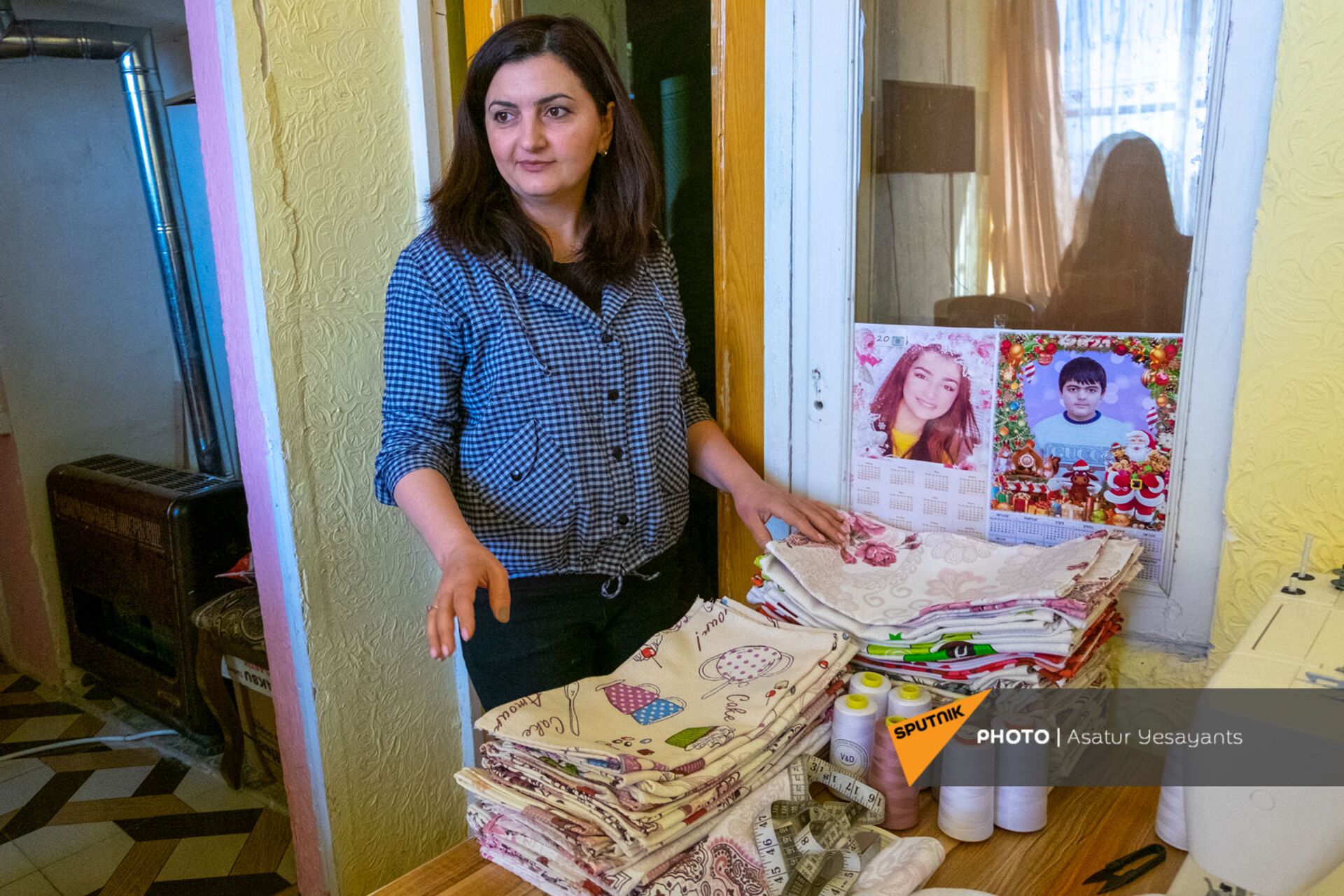 Слушая тишину: 20-летняя Мариам потеряла дом в Гадруте, но нашла способ прокормить семью - Sputnik Армения, 1920, 11.02.2021