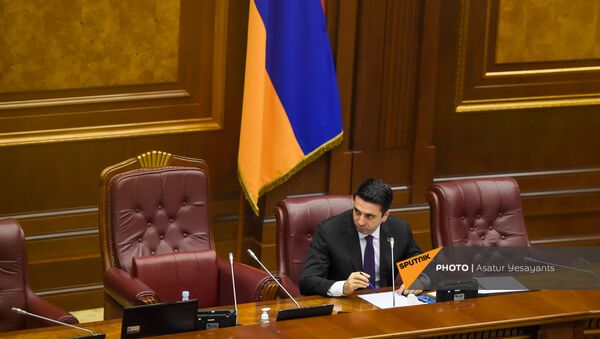 Вице-спикер НС Ален Симонян на заседании в Парламенте (10 февраля 2021). Еревaн - Sputnik Армения