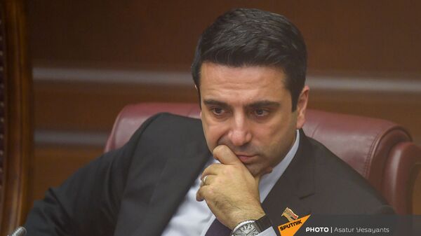 Вице-спикер НС Ален Симонян на заседании в Парламенте (10 февраля 2021). Еревaн - Sputnik Արմենիա