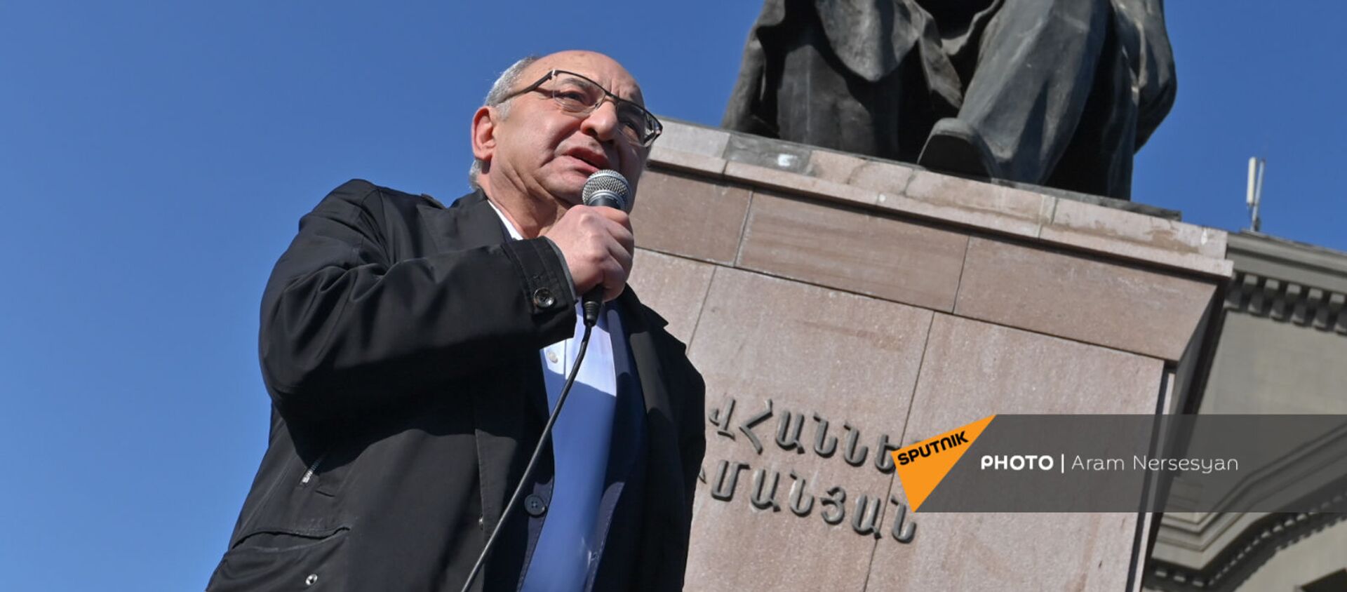 Вазген Манукян выступает на митинге оппозиции (12 февраля 2021). Еревaн - Sputnik Армения, 1920, 23.02.2021