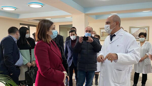 Министр здравоохранения Анаит Аванесян во время посещения Медицинского центра Гюмри (12 февраля 2021). Гюмри - Sputnik Արմենիա