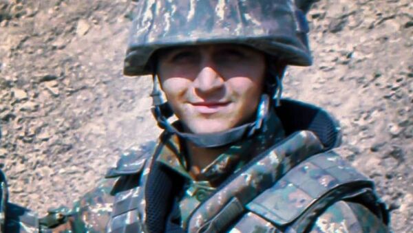 Геворг Варданян на боевой позиции - Sputnik Արմենիա