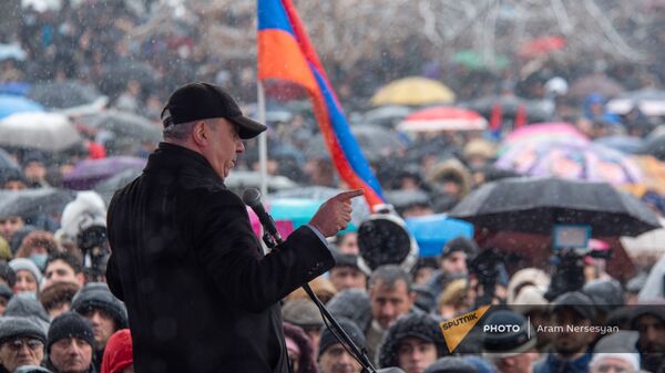 Грант Багратян выступает на митинге оппозиции (20 февраля 2021). Еревaн - Sputnik Армения