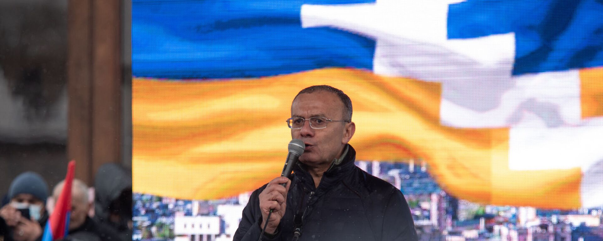 Сейран Оганян выступает на митинге оппозиции (20 февраля 2021). Еревaн - Sputnik Արմենիա, 1920, 01.03.2021