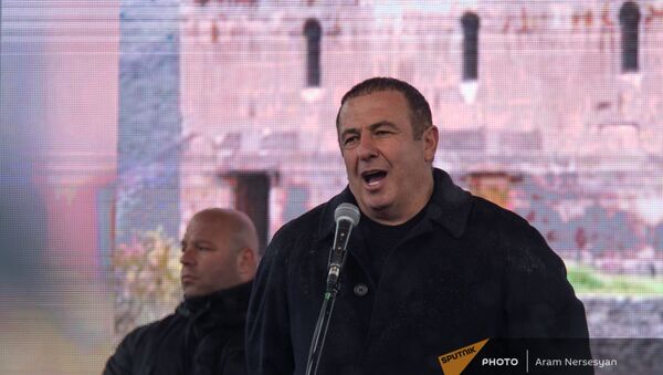 Гагик Царукян выступает на митинге оппозиции (20 февраля 2021). Еревaн - Sputnik Армения