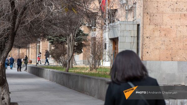 Ситуация у здания Правительства номер три (25 февраля 2021). Еревaн - Sputnik Армения