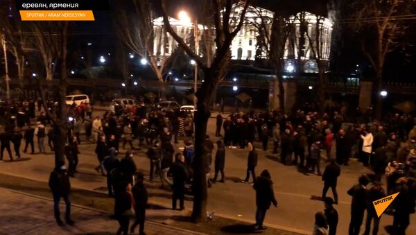 Оппозиция на Проспекте Баграмяна Оппозиция на Проспекте Баграмяна - Sputnik Армения