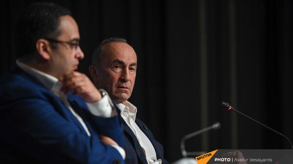 Пресс-конференция второго президента Армении Роберта Кочаряна для российских журналистов (4 марта 2021). Еревaн - Sputnik Արմենիա