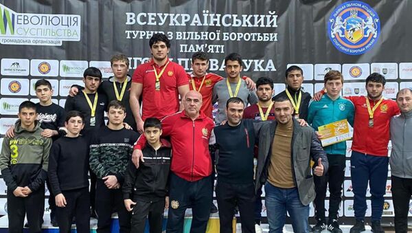 Молодежная сборная Армении по вольной борьбе приняла участие в международном турнире в Украине - Sputnik Армения