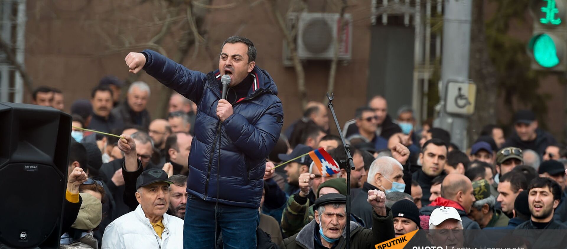 Ишхан Сагателян во время митинга оппозиции (10 марта 2021). Еревaн - Sputnik Արմենիա, 1920, 19.03.2021
