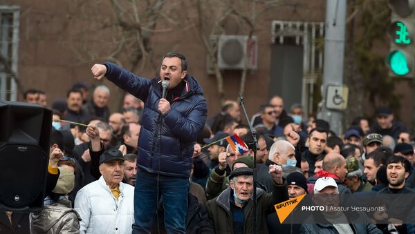 Ишхан Сагателян во время митинга оппозиции (10 марта 2021). Еревaн - Sputnik Армения