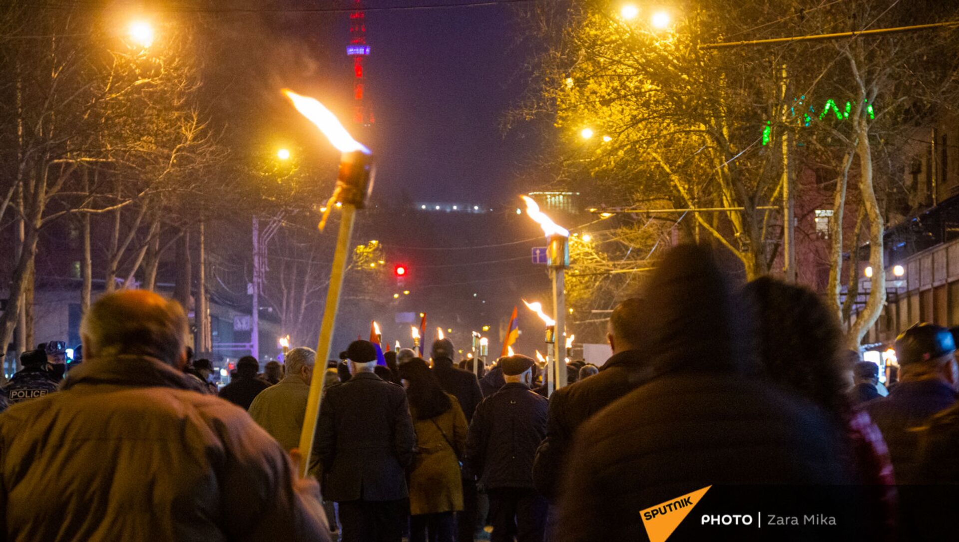 Шествие с факелами на улице Абовяна (16 марта 2021). Еревaн - Sputnik Армения, 1920, 22.04.2021