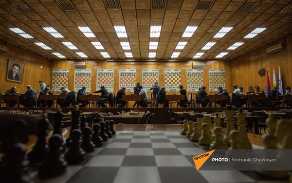 Традиционный шахматный турнир среди сотрудников СМИ Армении (27 марта 2021). Ереван - Sputnik Армения