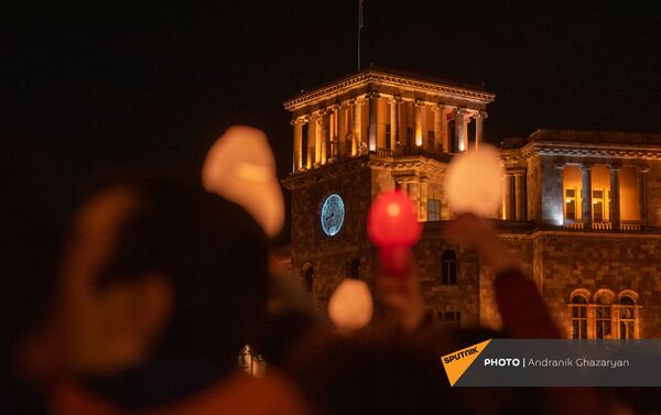 Երևանում կանթեղներով երթ իրականացվեց - Sputnik Արմենիա