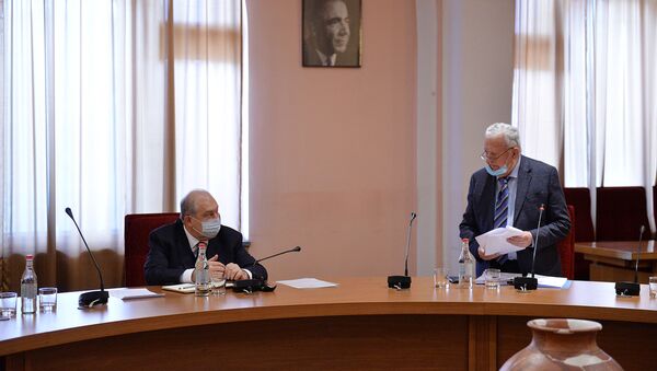 Президент Армен Саркисян принимает участие на заседании Совета НАА (8 апреля 2021). Еревaн - Sputnik Արմենիա