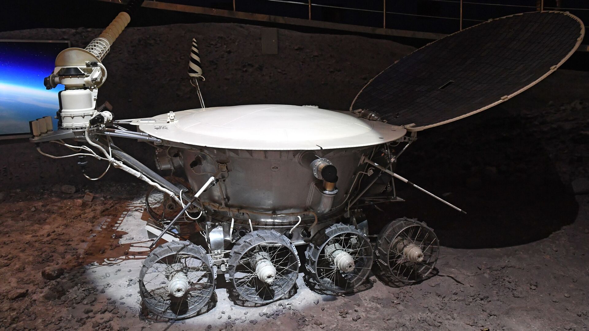 Макет «Лунохода-1» - первого лунохода, доставленного на Луну - Sputnik Արմենիա, 1920, 12.04.2021
