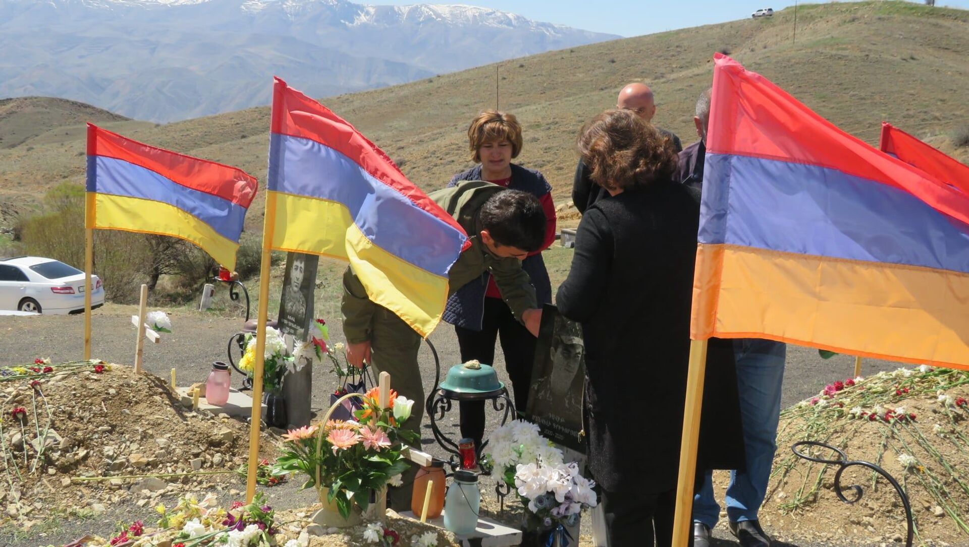 Могила погибшего в карабахской войне Давида Григоряна - Sputnik Արմենիա, 1920, 12.04.2021