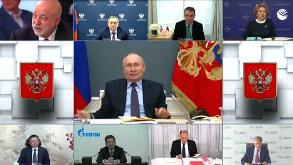 Надеюсь, что все будет хорошо: Путин сделал вторую прививку от коронавируса - Sputnik Армения