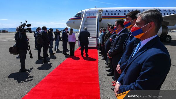 Президент Армении Армен Саркисян вместе с супругой Нуне Саркисян с официальным визитом прибыл в Грузию (15 апреля 2021). Тбилиси - Sputnik Արմենիա