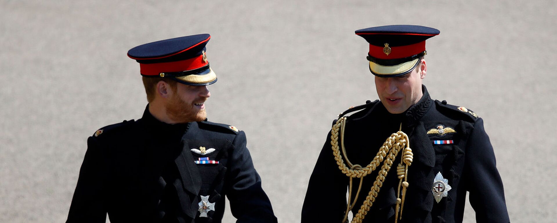Британский принц Гарри и шафер принц Уильям прибывают на свадебную церемонию в часовню Святого Георгия в Виндзорском замке (19 мая 2018). Виндзор - Sputnik Արմենիա, 1920, 19.04.2021