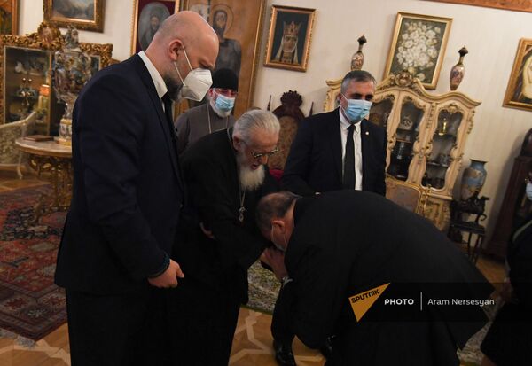 В рамках официального визита президента Армении в Грузию, Армен Саркисян встретился с Патриархом всея Грузии Илиьей II (16 апреля 2021 год), Тбилиси - Sputnik Армения