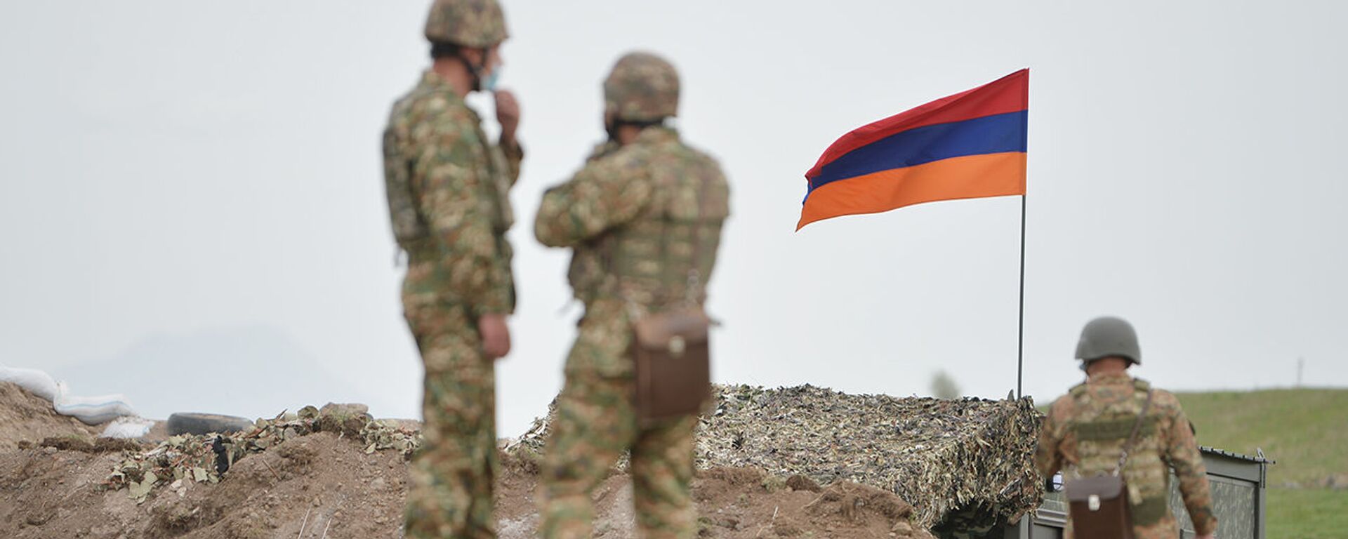 Армянские военнослужащие на армянсо-азербайджанской границе - Sputnik Армения, 1920, 16.11.2021