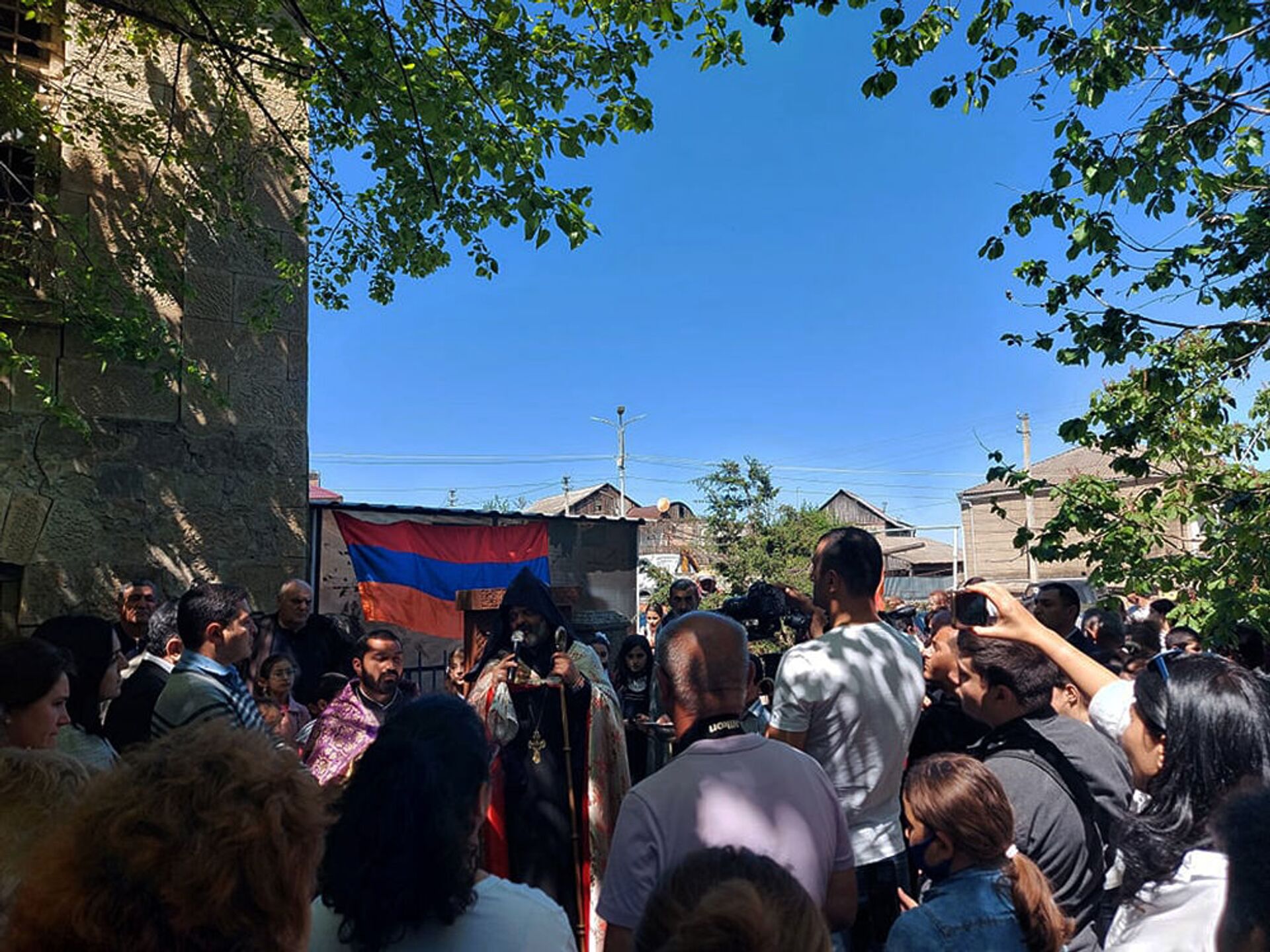 Չապրած կյանքի ներկայություն. սահմանամերձ Բերդավանում հերոսների հիշատակի խաչքար տեղադրվեց - Sputnik Արմենիա, 1920, 23.04.2021