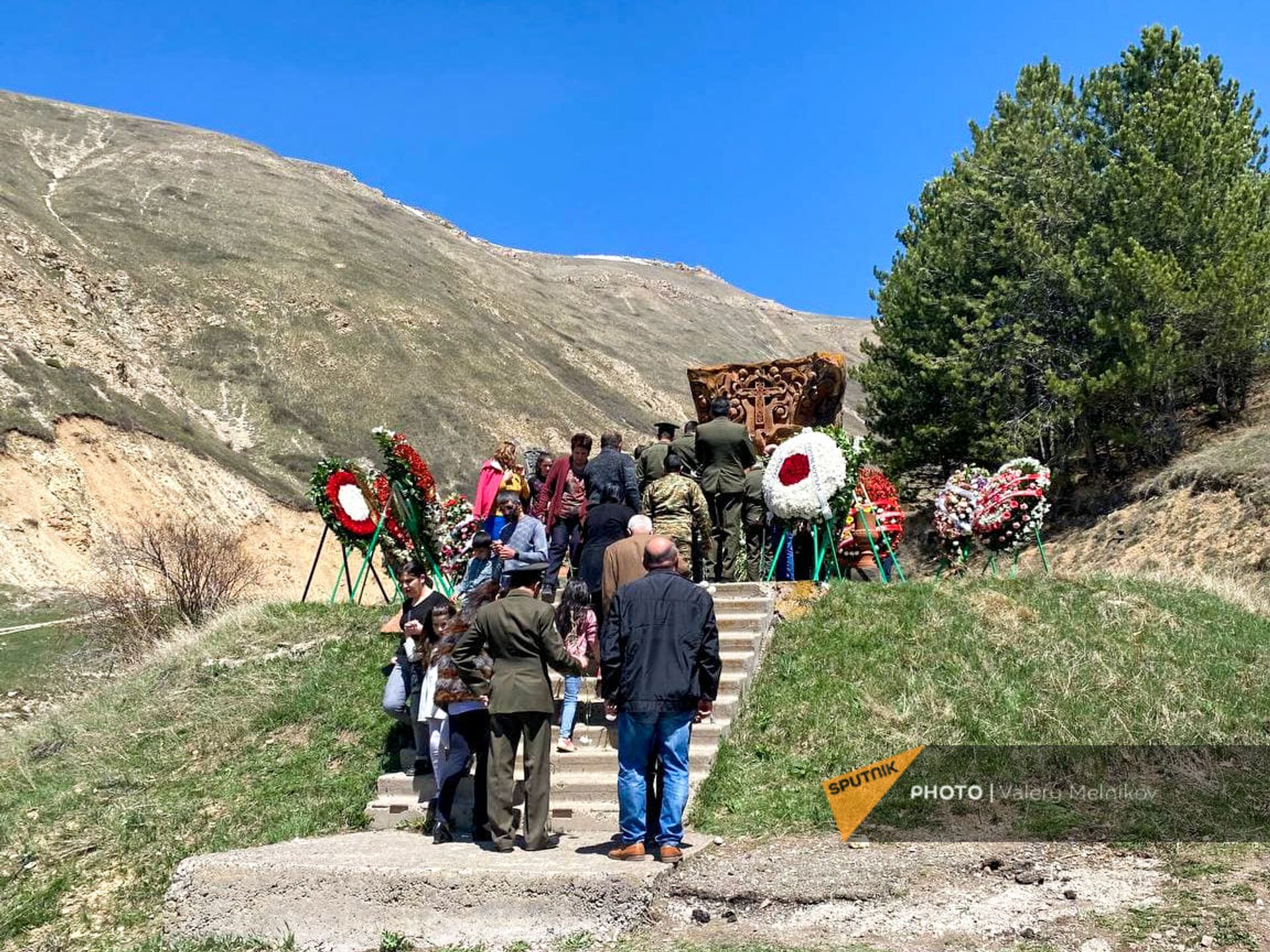Շիրակի մարզի բնակիչներն ապրիլի 24–ին Հերհերի ձոր են գնում. ի՞նչն է նրանց այնտեղ տանում Շիրակի մարզի բնակիչներն ապրիլի 24–ին Հերհերի ձոր են գնում. ի՞նչն է նրանց այնտեղ տանում - Sputnik Արմենիա, 1920, 24.04.2021