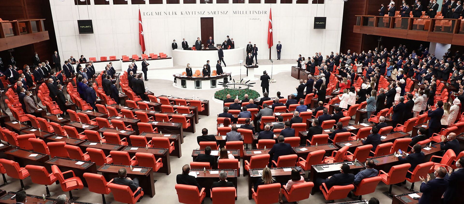 Заседание четвертой законодательной сессии турецкого парламента (1 октября 2020). Анкара - Sputnik Армения, 1920, 24.04.2021