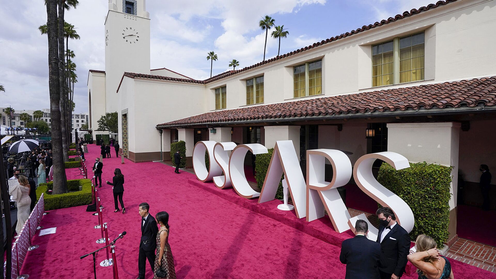 Красная дорожка до начала церемонии присуждения Оскар 2021 (25 апреля 2021). Лос-Анджелес - Sputnik Արմենիա, 1920, 26.04.2021