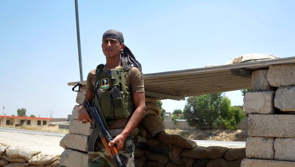 Бойцы курдских отрядов, воюющие против ИГ - Sputnik Армения