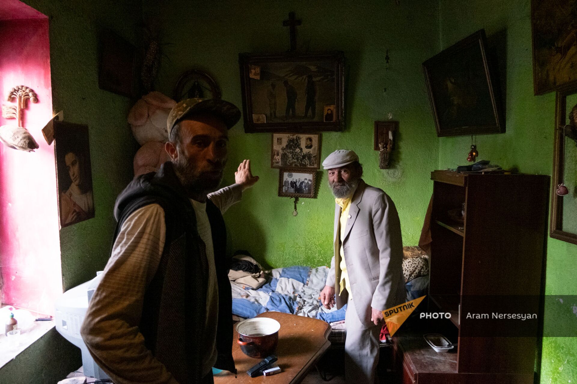 Живой, но без жилья: как социальные проблемы убивают участника карабахской войны - Sputnik Армения, 1920, 08.05.2021