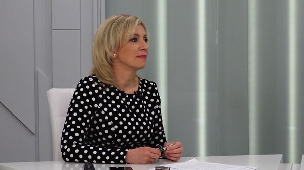 Мария Захарова во время большого интервью агенству Sputnik - Sputnik Արմենիա