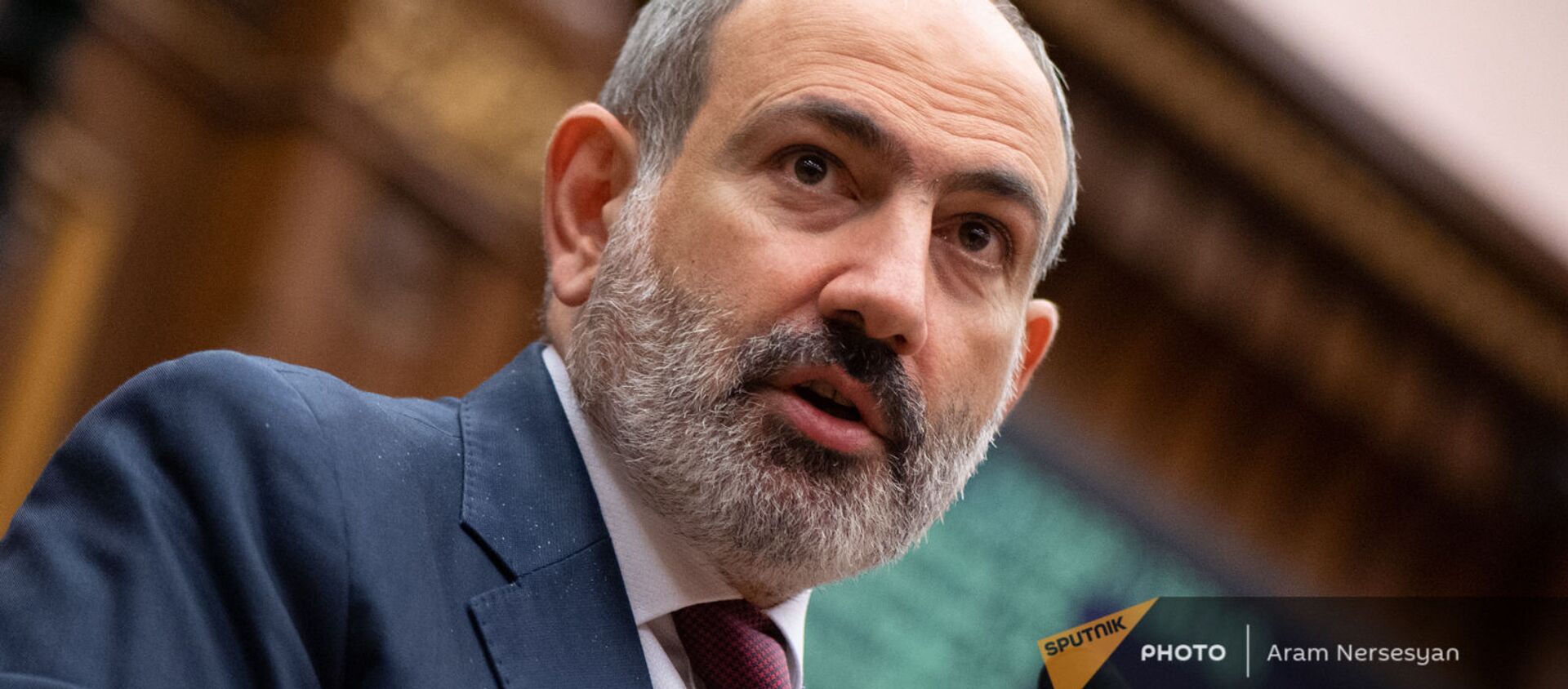 Премьер-министр Никол Пашинян отвечает на вопросы депутатов во время внеочередного заседания Парламента (3 мая 2021). Еревaн - Sputnik Армения, 1920, 17.05.2021