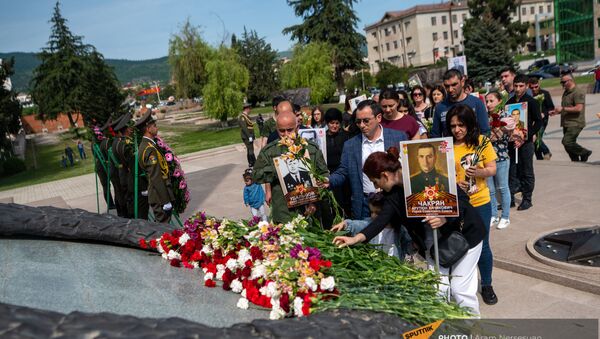 Акция Бессмертный Полк и возложение цветов (9 мая 2021). Степанакерт - Sputnik Армения